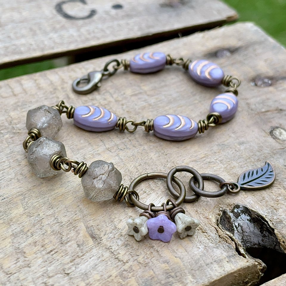 Wire Wrapped Czech Glass Bead Bracelet. Purple & Cream Beaded Bracelet. Pastel Bracelet. Bohemian Style Jewellery